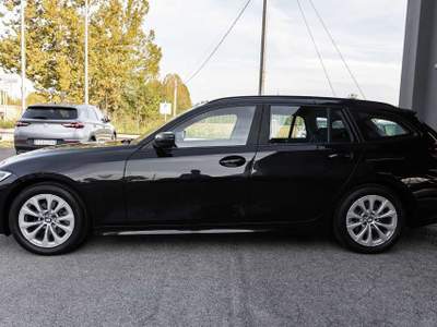BMW Serie 3 320d 320d xDrive Touring Business Advantage Nero usata Silea