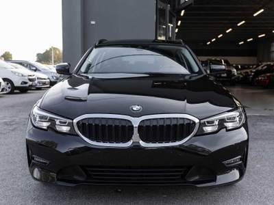 BMW Serie 3 320d 320d xDrive Touring Business Advantage Nero usata Silea
