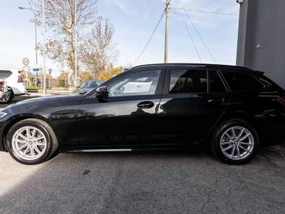BMW Serie 3 320d 320d xDrive Touring Business Advantage Nero usata Silea