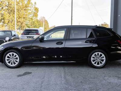 BMW Serie 3 318d 318d Touring Business Advantage aut. Nero usata Silea