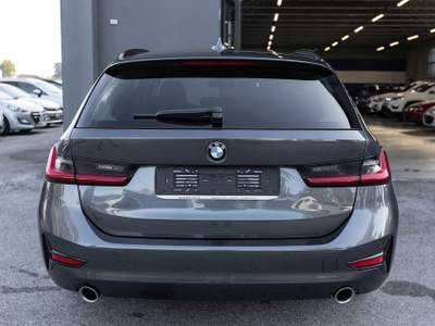 BMW Serie 3 320d 320d xDrive Touring Business Advantage #LED#NAV Grigio usata Silea