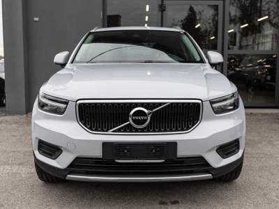 Volvo XC40 D3 Geartronic Momentum AWD Grigio usata Silea