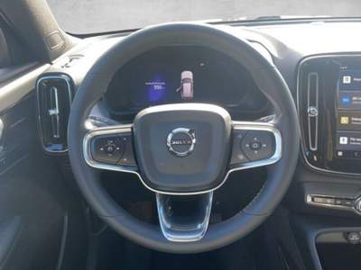 Volvo XC40 B3 automatico Plus Dark Bianco usata Castelnuovo Rangone