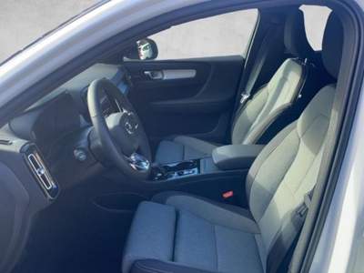 Volvo XC40 B3 automatico Plus Dark Bianco usata Castelnuovo Rangone