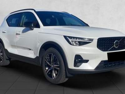 Volvo XC40 B3 automatico Plus Dark Bianco usata Castelnuovo Rangone