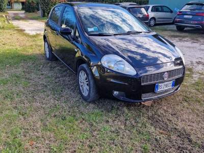 Fiat Grande Punto 1.4 5 porte Active Natural Power Nero usata Cesena