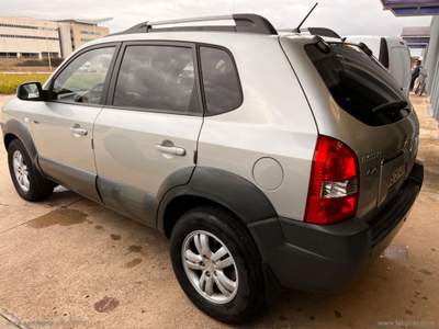 Hyundai Tucson Tucson 2.0 CRDi VGT Active                                                         Argento usata Sassari