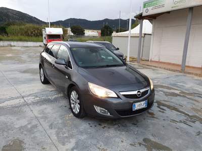 Opel Astra Astra 1.7 CDTI 110 CV 5p. Cosmo                                                         Grigio usata Guspini