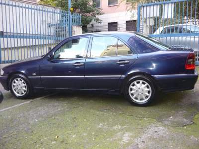 Mercedes-Benz Classe C CDI cat Elegance Blu/Azzurro usata Roma