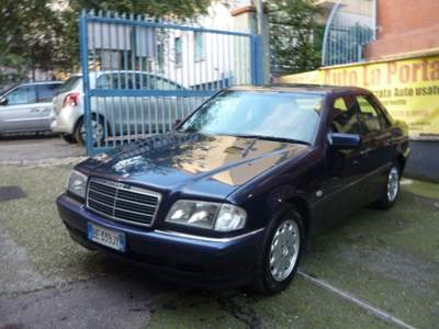 Mercedes-Benz Classe C CDI cat Elegance Blu/Azzurro usata Roma