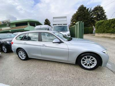 BMW Serie 3 316d d Touring Business Advantage aut. NAVIG/FARI LED Argento usata Atripalda