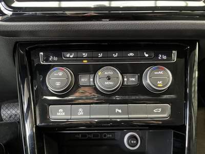 Volkswagen Touran 1.5 TSI EVO DSG Highline BlueMotion Technology Nero usata Castelnuovo Rangone