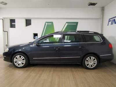 Volkswagen Passat 2.0 16V TDI 140 CV Variant Grigio usata Fino Mornasco