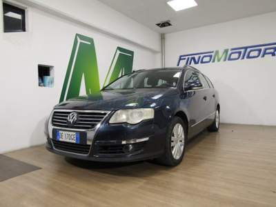 Volkswagen Passat 2.0 16V TDI 140 CV Variant Grigio usata Fino Mornasco