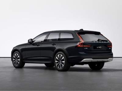 Volvo V90 Cross Country B4 (d) AWD automatico Plus Nero usata Milano