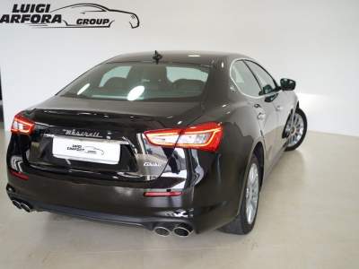 Maserati Ghibli V6 Diesel 275cv Restyling Nero usata Paolisi