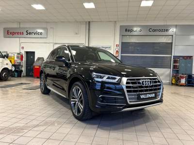 Audi Q5 40 TDI 204 CV quattro S tronic Business Sport Nero usata Sant'Anna d'Alfaedo