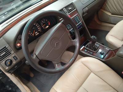 Mercedes-Benz Classe C C 180 Elegance - 2airbag - ASI -UNICO PROPRIETARIO Grigio usata Carrara