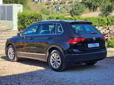 Volkswagen Tiguan 2.0 TDI 150CV SCR DSG Life usata Pesaro