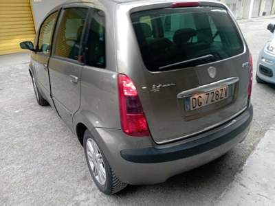 Lancia Musa elegante, sedili in pelle, testata motore rifatta con garanzia Grigio usata GRUGLIASCO