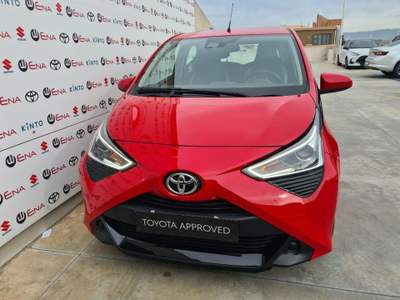 Toyota Aygo 1.0 VVT-i 72 CV 5 porte x-cool Rosso usata Cagliari