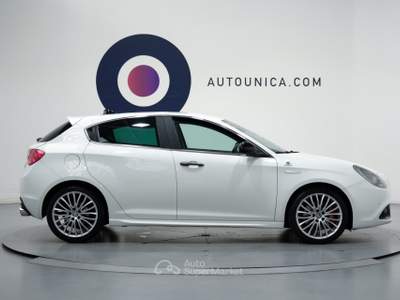 Alfa Romeo Giulietta 1750 TURBO TCT QUADRIFOGLIO VERDE Bianco usata ROMA