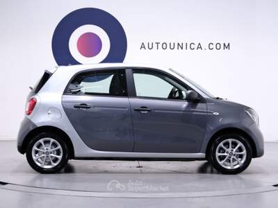 Smart forfour 60 1.0 YOUNGSTER NEOPATENTATI Grigio usata ROMA