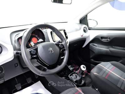 Peugeot 108 VTi 68 5 PORTE ALLURE NEOPATENTATI Bianco usata ROMA