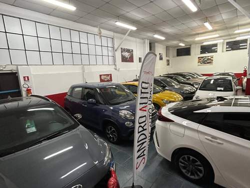 SANDRO AUTO
