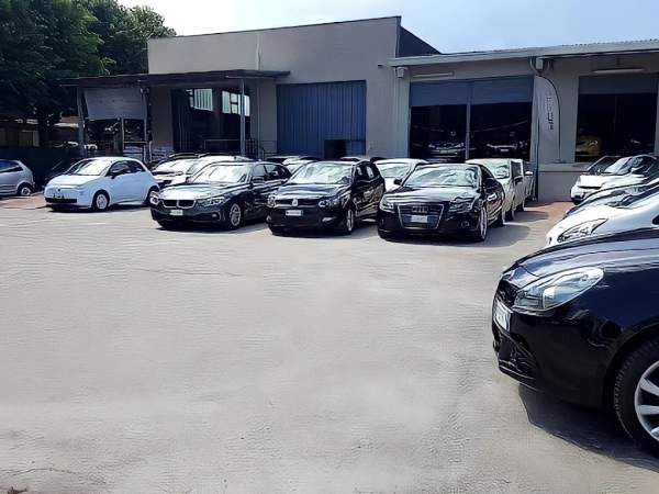 REAL CAR DI CASETTARI CRISTIAN