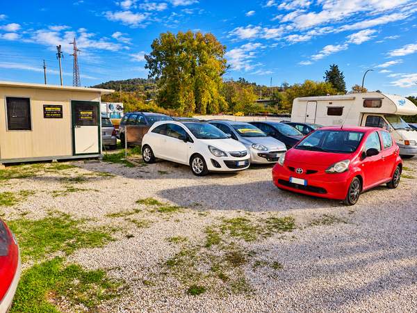 NIKOAUTO PESARO DI GOMAN NARCISA