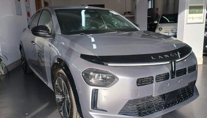 AQUILA CAR