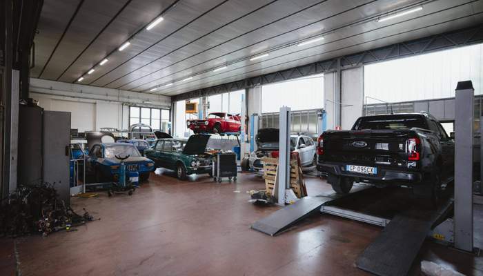 VILLA MOTORS HOUSE SRL