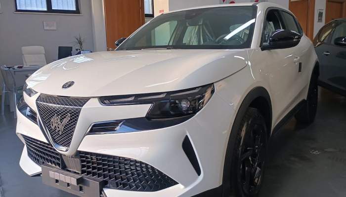 AQUILA CAR