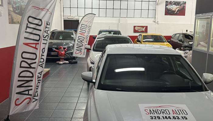 SANDRO AUTO