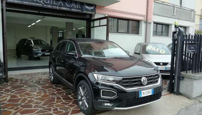 AQUILA CAR