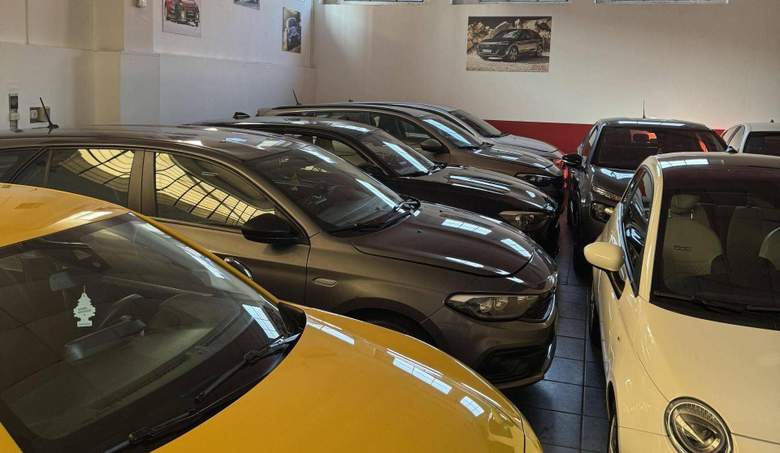 *Compriamo* la tua auto