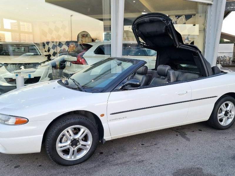 Chrysler Stratus
