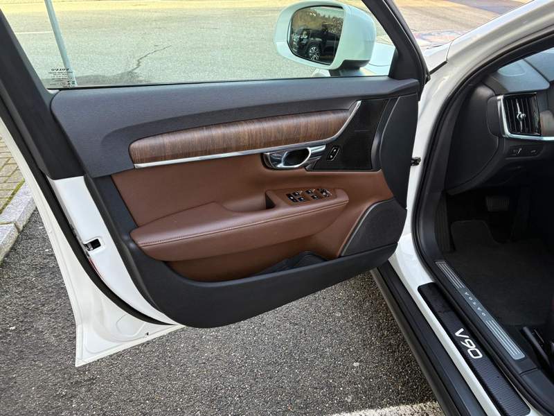 Volvo V90 Cross Country