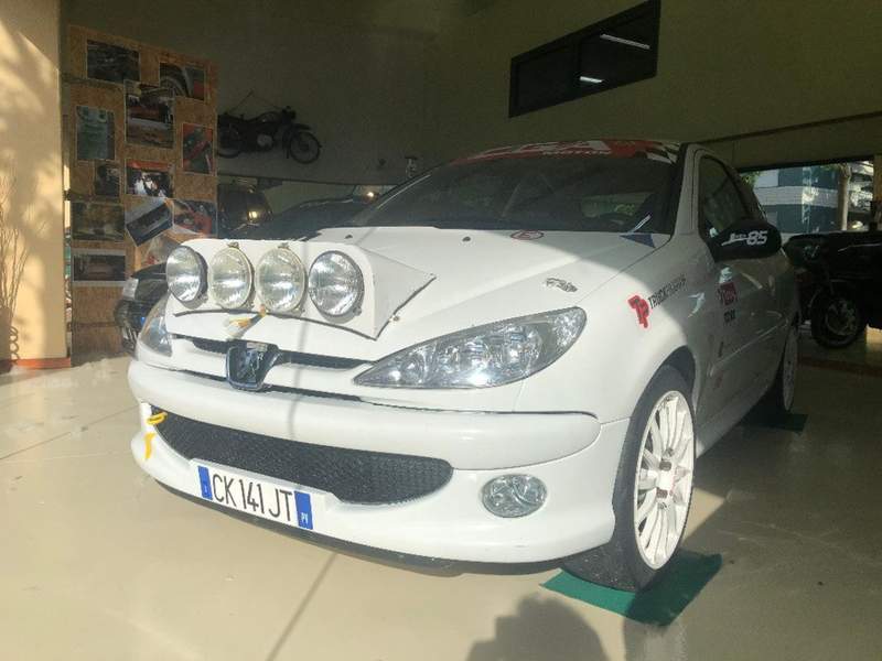 Peugeot 206
