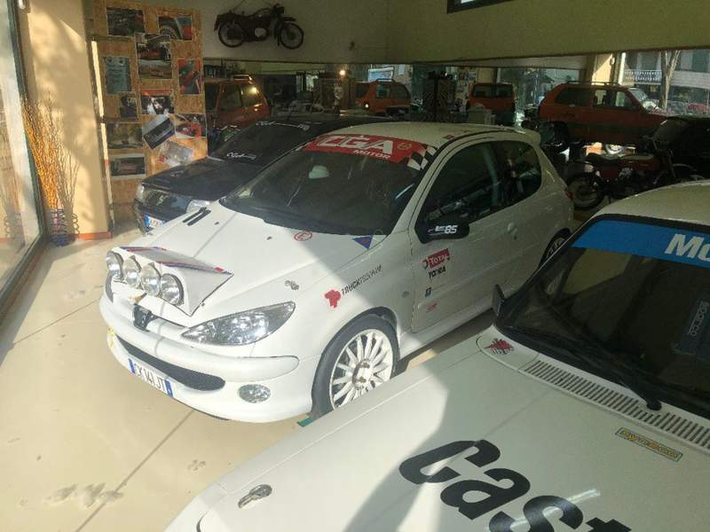 Peugeot 206