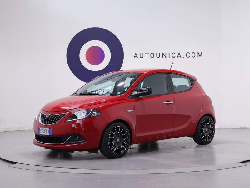 Lancia Ypsilon