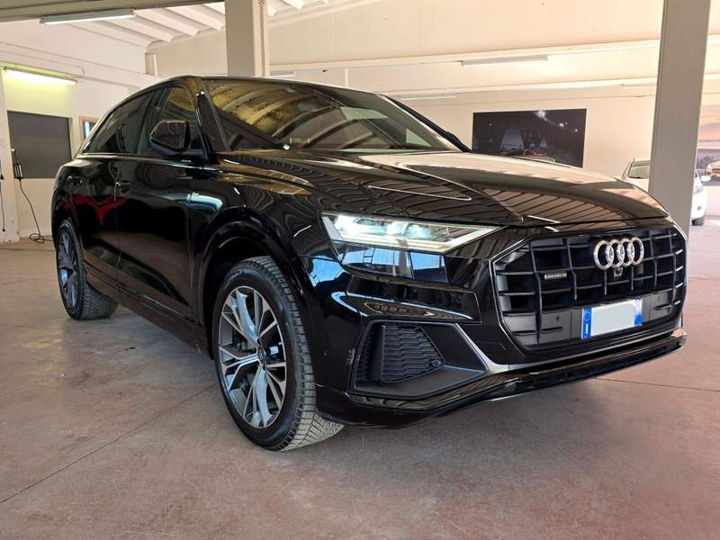 Audi Q8