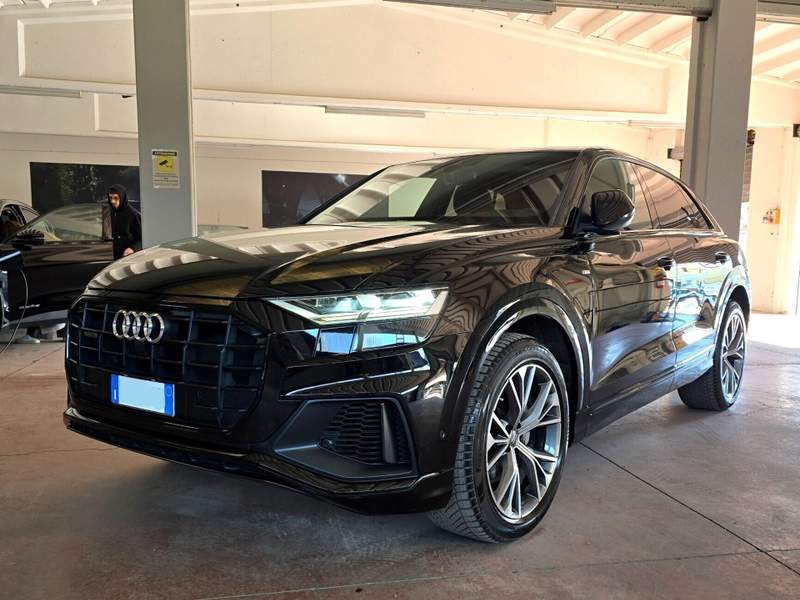 Audi Q8