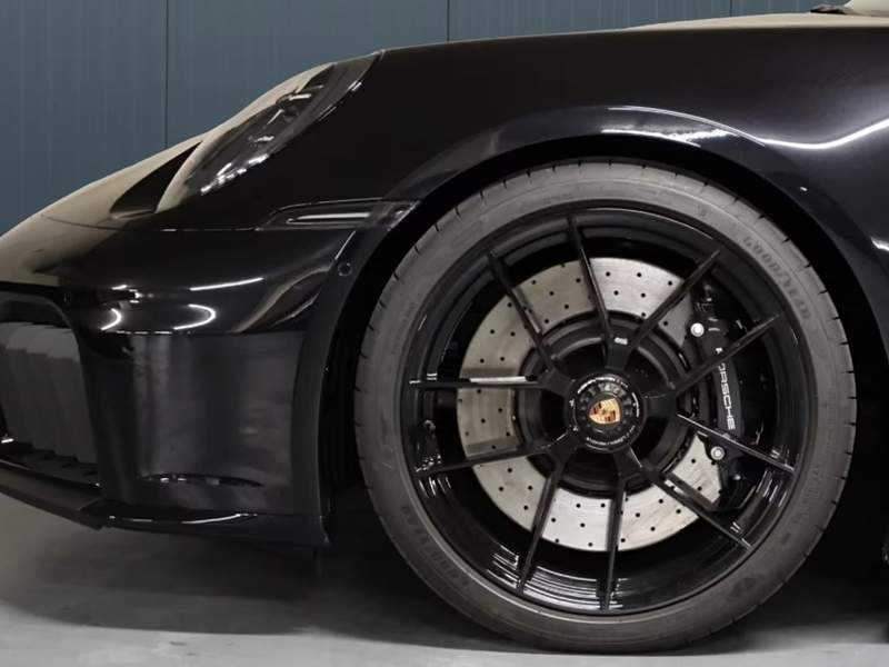 Porsche 911 (992)