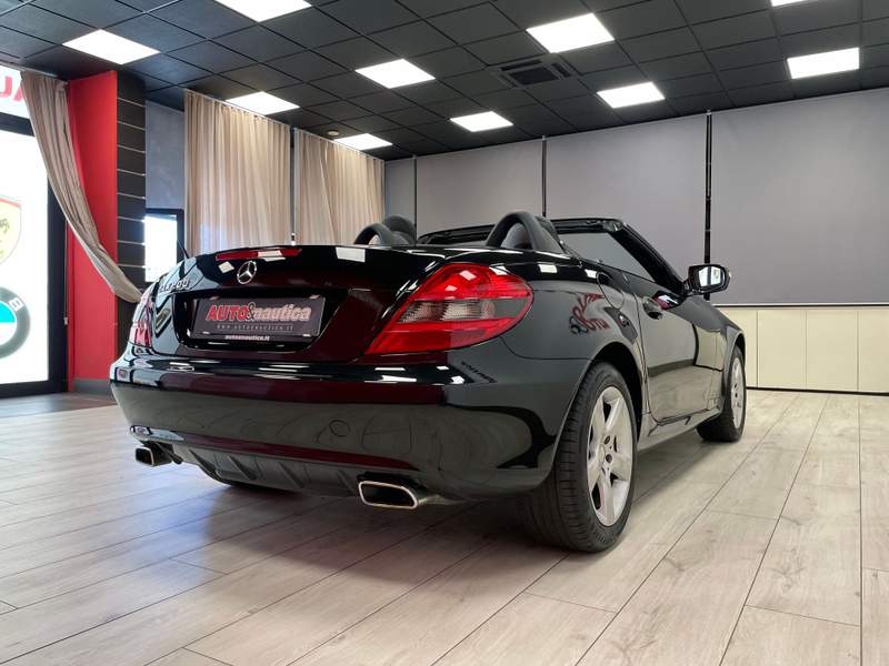 Mercedes-Benz SLK