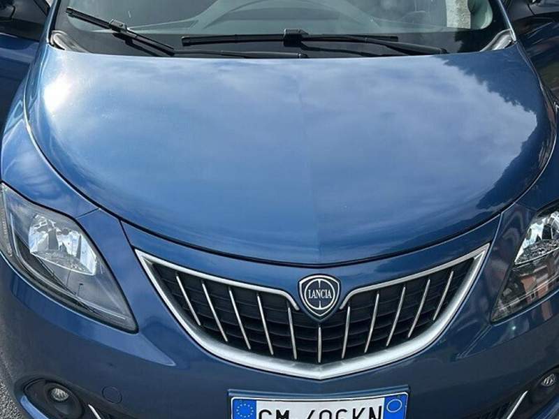 Lancia Ypsilon
