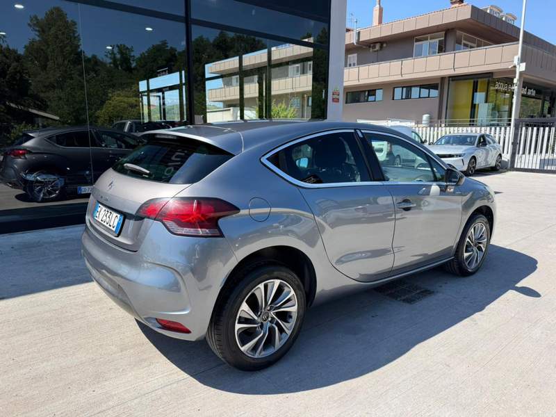 DS Automobiles DS 4