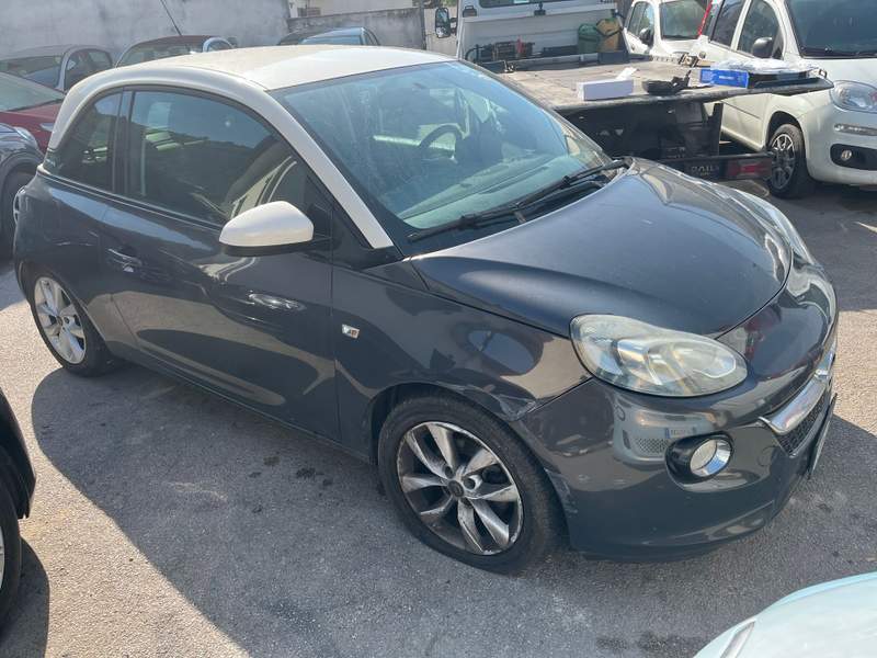 Opel Adam