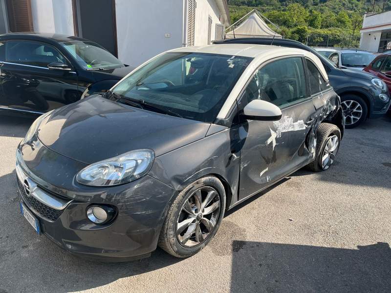Opel Adam